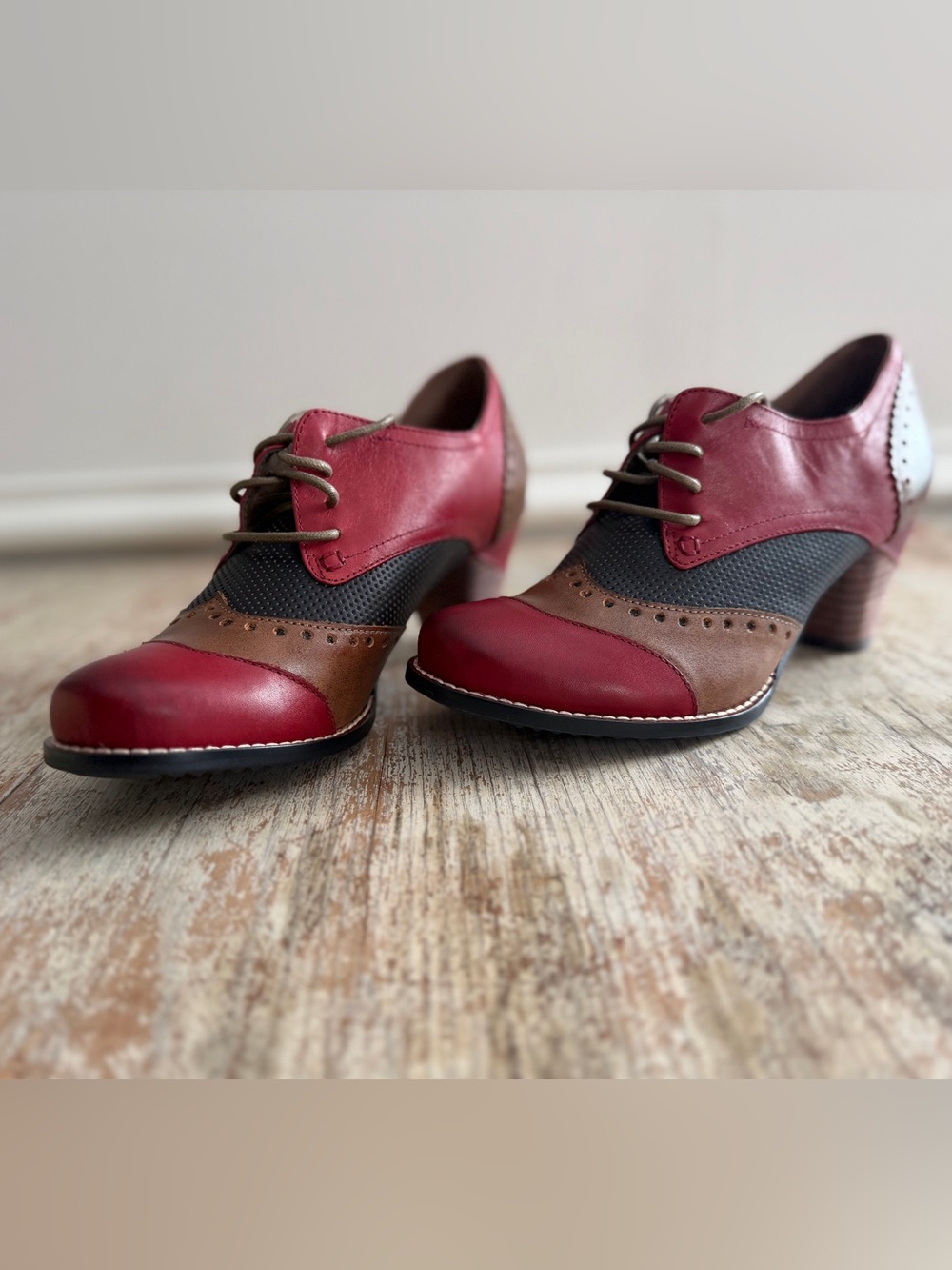 L'Artiste by Spring Step Bardot Shoes 7.5 Red Lace Up Oxford Heels Leather
